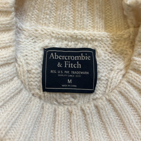 Abercrombie Cream Knit Sweater - Picture 3 of 3